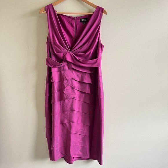 ADRIANNA PAPELL FUSHIA‎ SLEEVELESS PLEATED V NECK DRESS WOMENS PLUS SIZE 14W - Picture 1 of 7